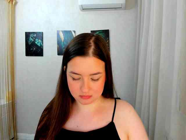 HoneyGlow webcam
