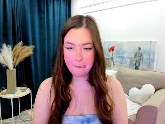 HoneyGlow webcam