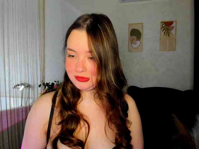 Model: HoneyGlow