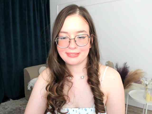 HoneyGlow webcam