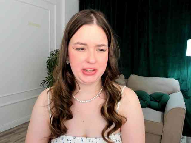 HoneyGlow webcam