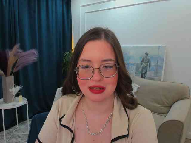 HoneyGlow webcam