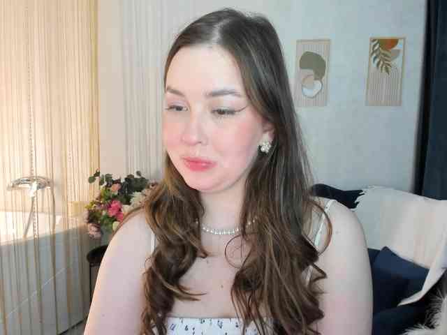HoneyGlow webcam