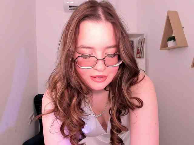 HoneyGlow webcam