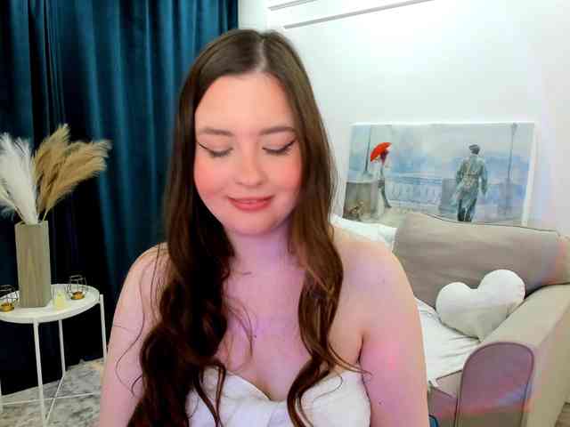 HoneyGlow webcam