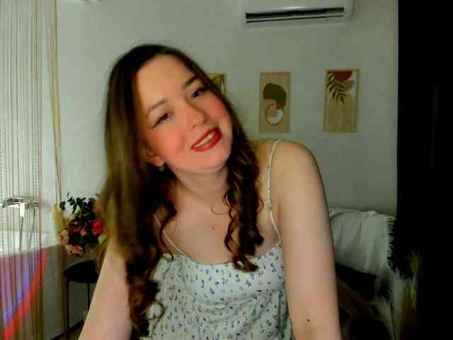 HoneyGlow webcam