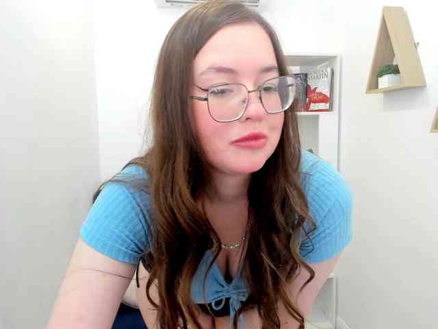 HoneyGlow webcam