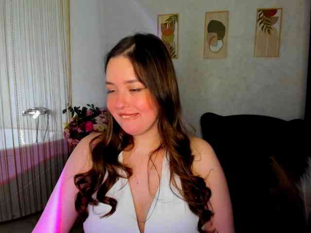Model: HoneyGlow