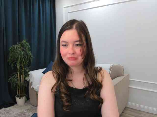 HoneyGlow webcam