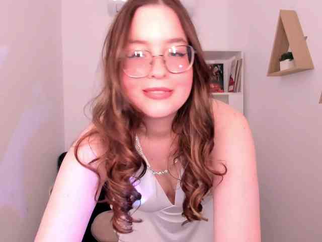 HoneyGlow webcam