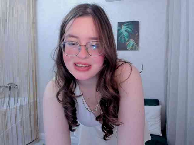 HoneyGlow webcam