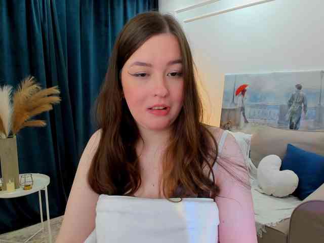 HoneyGlow webcam