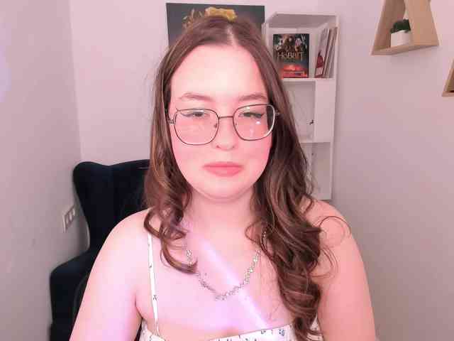 HoneyGlow webcam