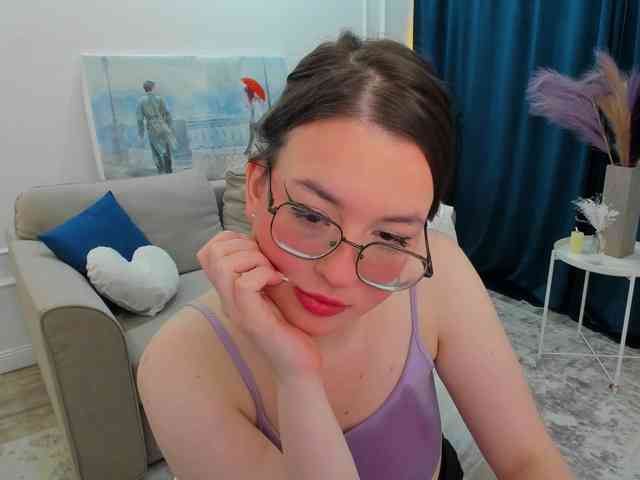 HoneyGlow webcam