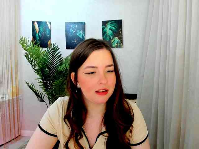 HoneyGlow webcam