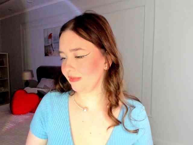 HoneyGlow webcam