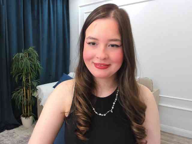 HoneyGlow webcam