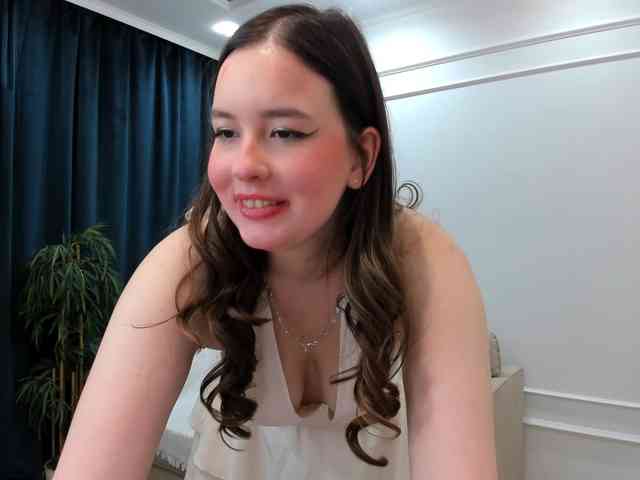 HoneyGlow webcam