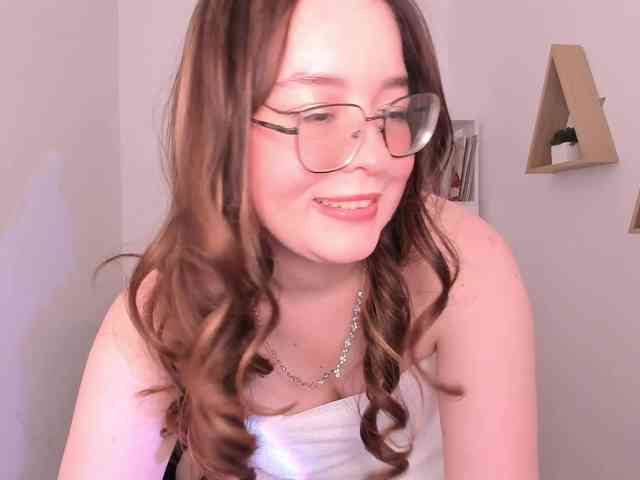 HoneyGlow webcam