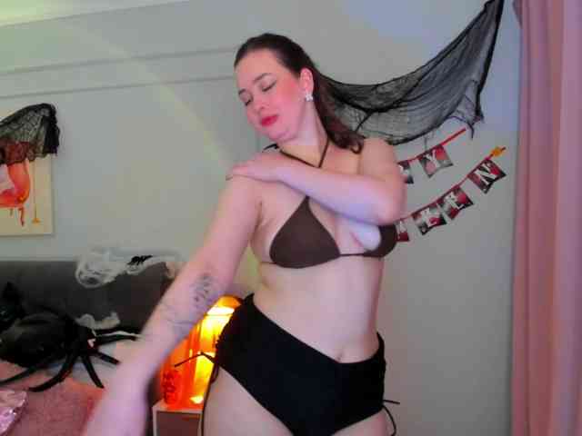 Model: HoneyGlow