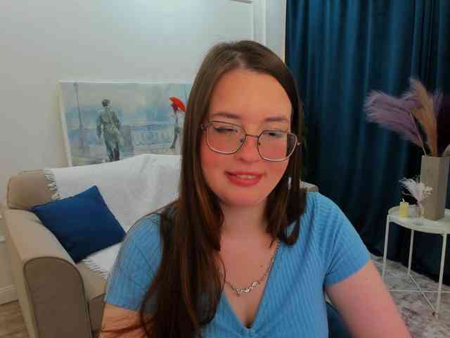 HoneyGlow webcam