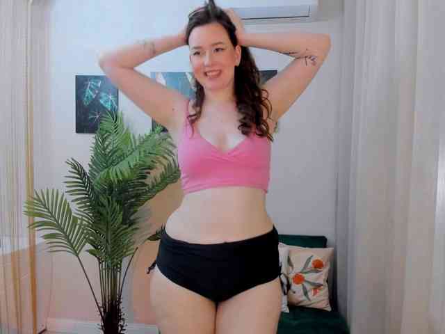 HoneyGlow webcam