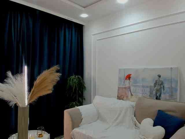 HoneyGlow webcam