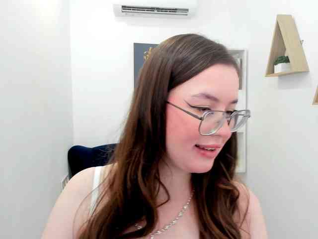 HoneyGlow webcam