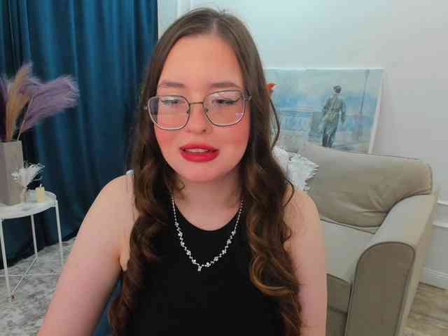 HoneyGlow webcam