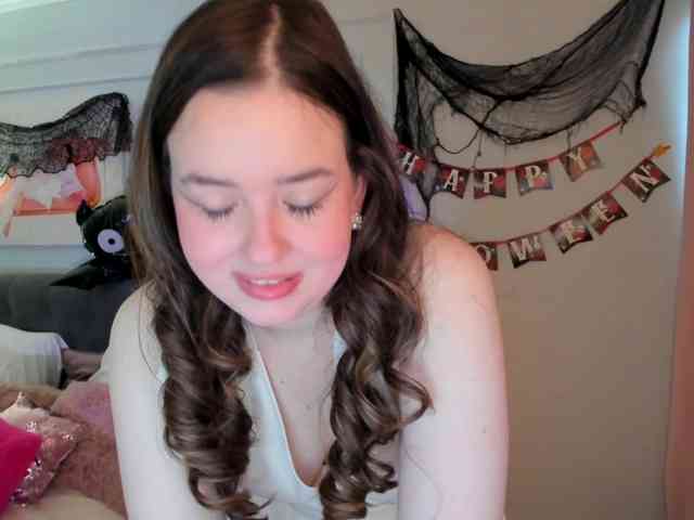 HoneyGlow webcam