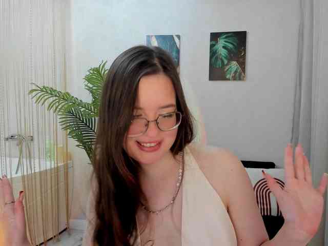 HoneyGlow webcam