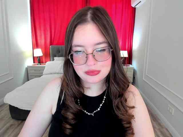 HoneyGlow webcam