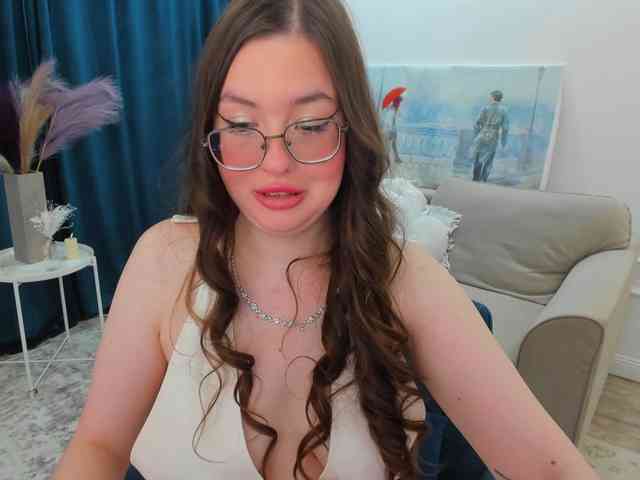 HoneyGlow webcam