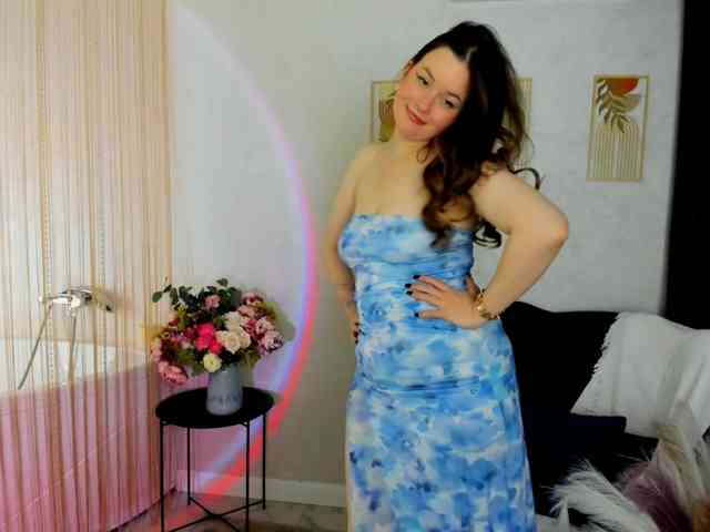 HoneyGlow webcam