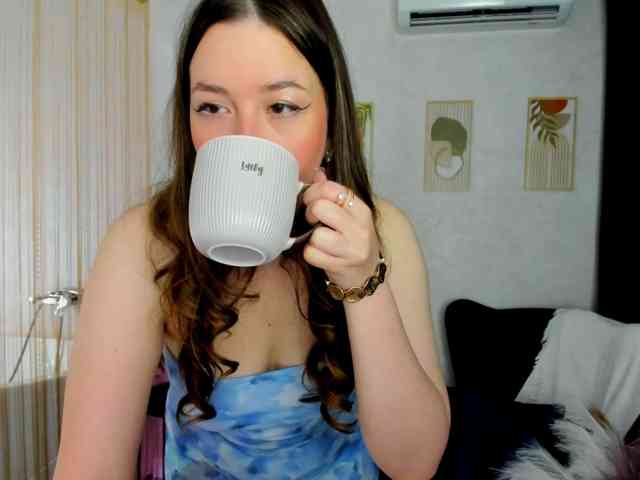 HoneyGlow webcam