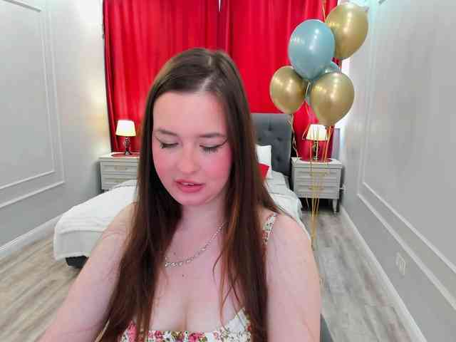 HoneyGlow webcam