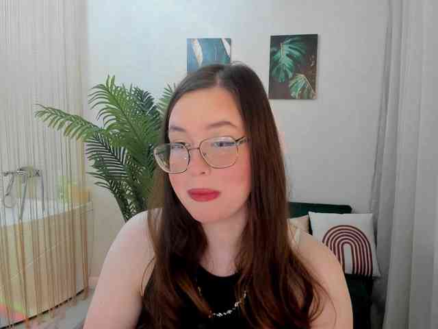 HoneyGlow webcam