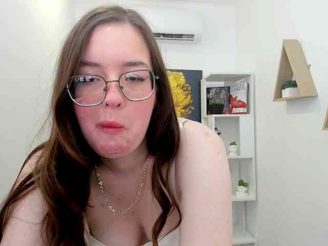 HoneyGlow webcam