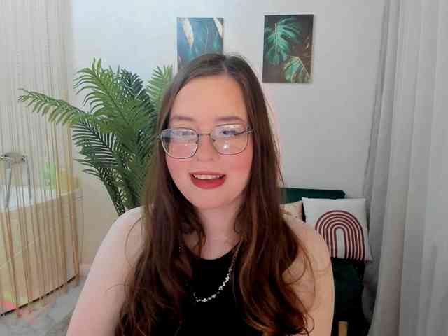 HoneyGlow webcam