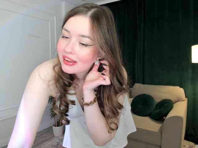 HoneyGlow webcam