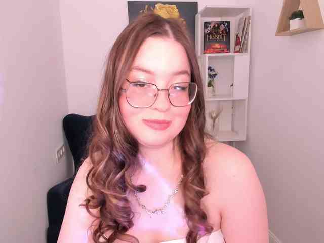HoneyGlow webcam