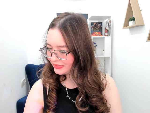 HoneyGlow webcam