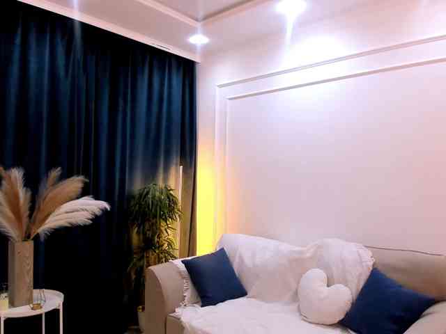 HoneyGlow webcam