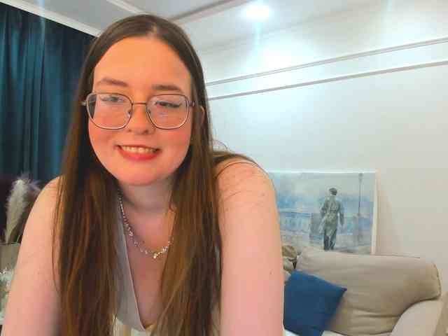 HoneyGlow webcam