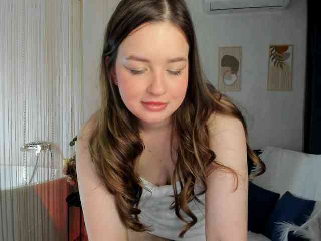 HoneyGlow webcam