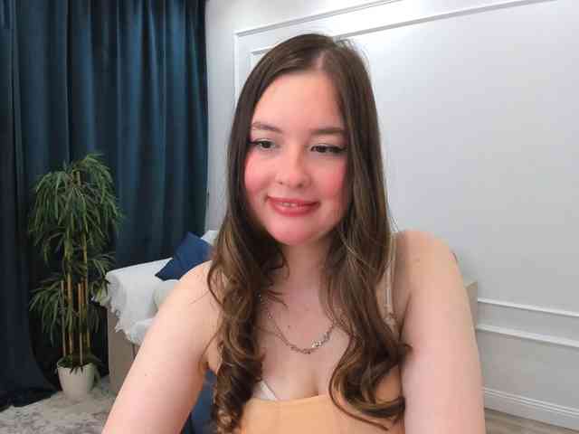 HoneyGlow webcam