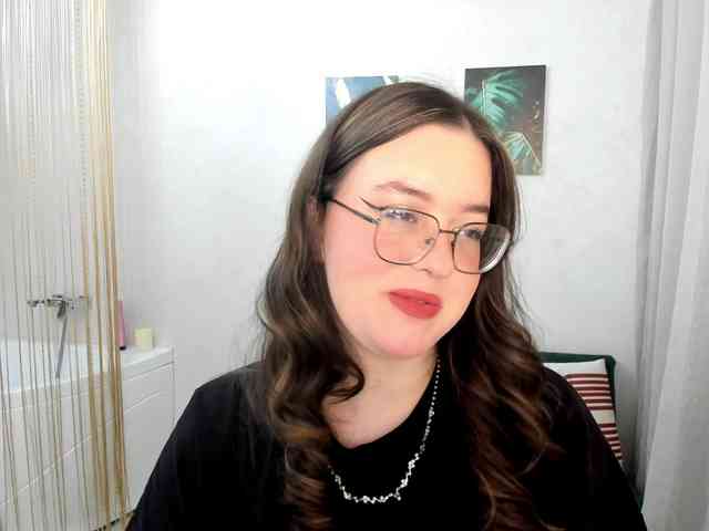 HoneyGlow webcam