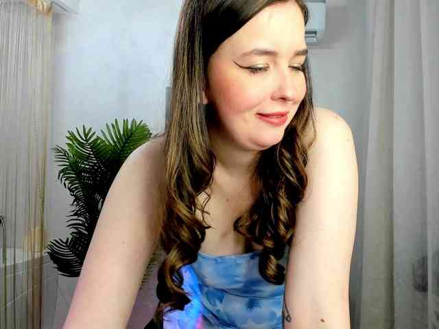 HoneyGlow webcam