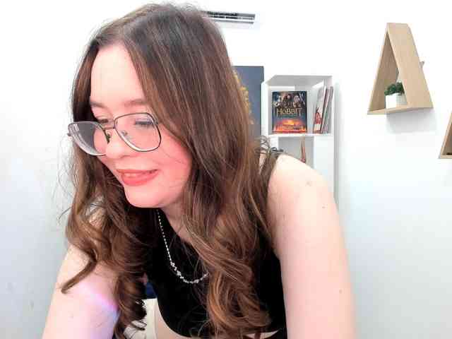 HoneyGlow webcam