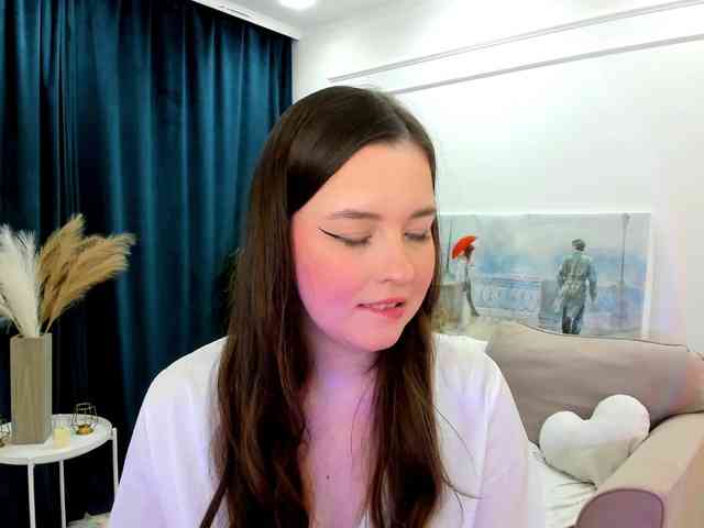 HoneyGlow webcam